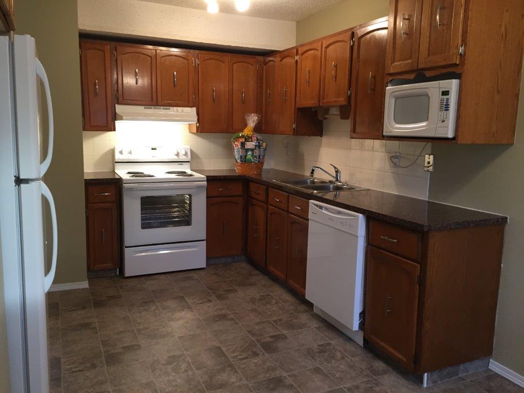 You'll LOVE this Smartly Upgraded Townhome ~ 6 Appliances & Great Basement Development! - Thumbnail 20
