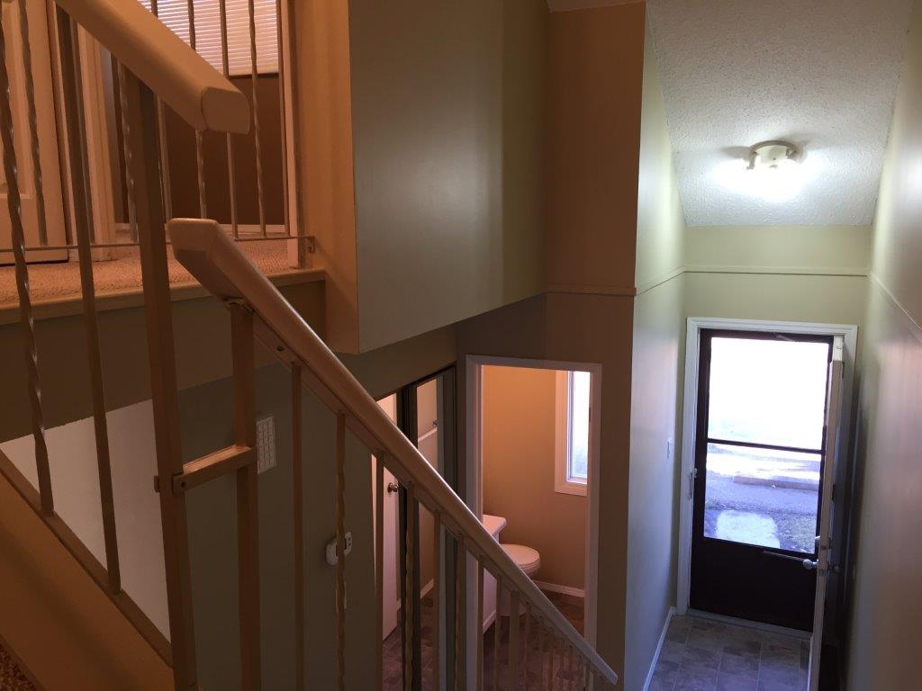 You'll LOVE this Smartly Upgraded Townhome ~ 6 Appliances & Great Basement Development! - Thumbnail 8