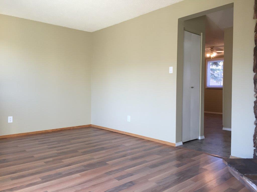 You'll LOVE this Smartly Upgraded Townhome ~ 6 Appliances & Great Basement Development! - Thumbnail 11