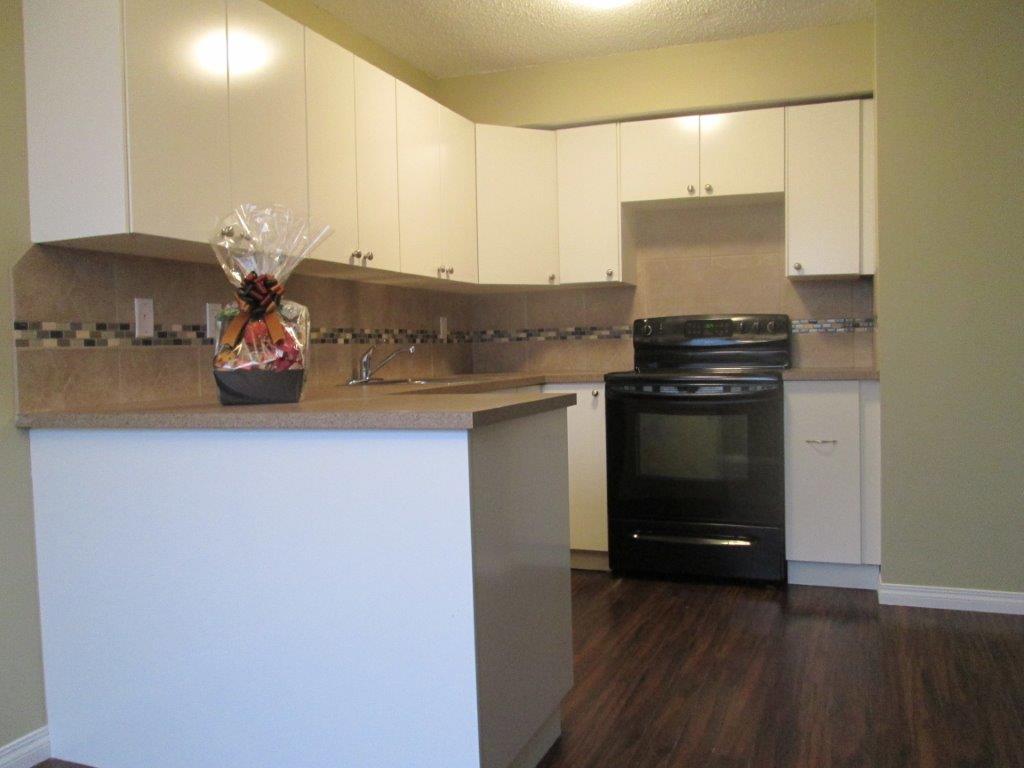 ACT QUICKLY!   >>>   Fully Upgraded 3-Bedroom Townhome, NE Edmonton - Thumbnail 12