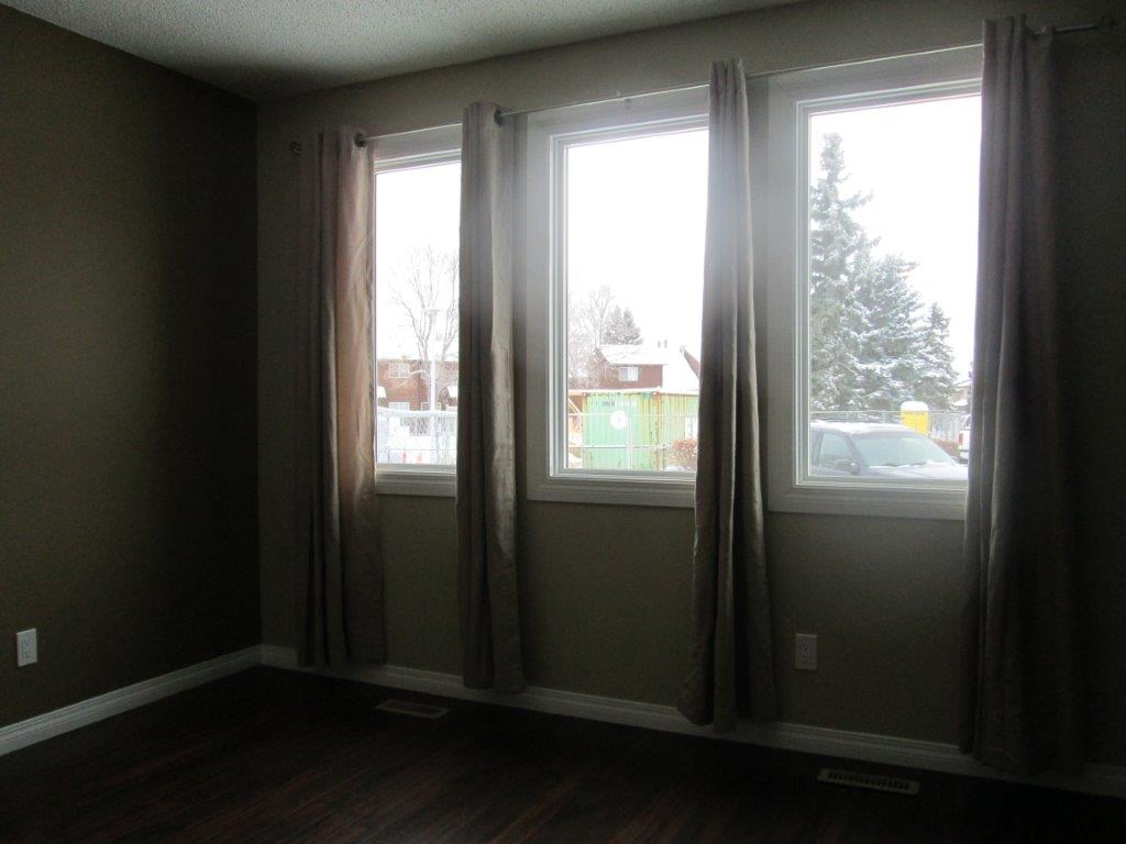 ACT QUICKLY!   >>>   Fully Upgraded 3-Bedroom Townhome, NE Edmonton - Thumbnail 17