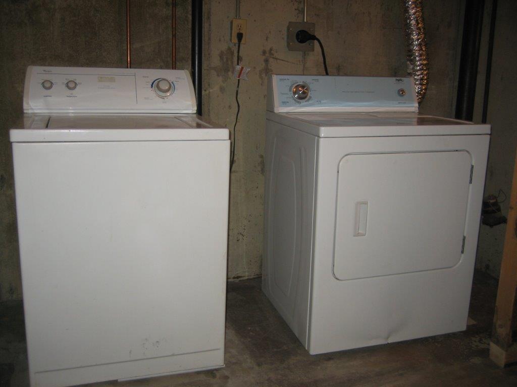 ACT QUICKLY!   >>>   Fully Upgraded 3-Bedroom Townhome, NE Edmonton - Thumbnail 38