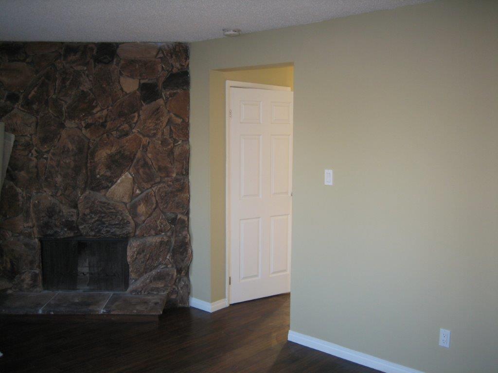 ACT QUICKLY!   >>>   Fully Upgraded 3-Bedroom Townhome, NE Edmonton - Thumbnail 4