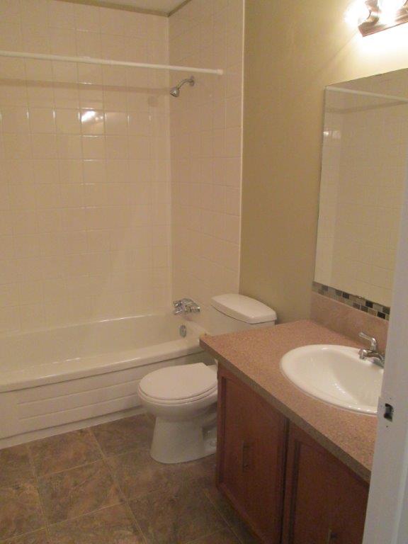 ACT QUICKLY!   >>>   Fully Upgraded 3-Bedroom Townhome, NE Edmonton - Thumbnail 29