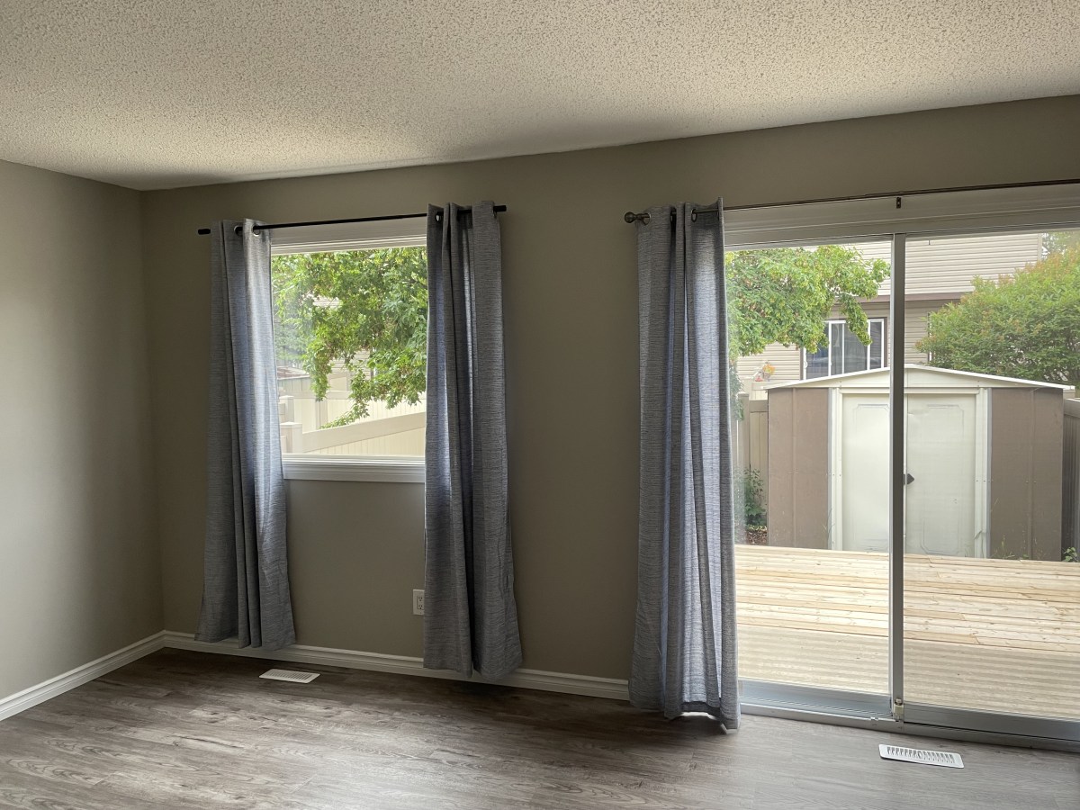 QUALITY 3-Bedroom Home ~ 1090 sqft ~ Rented NOW! - Thumbnail 21
