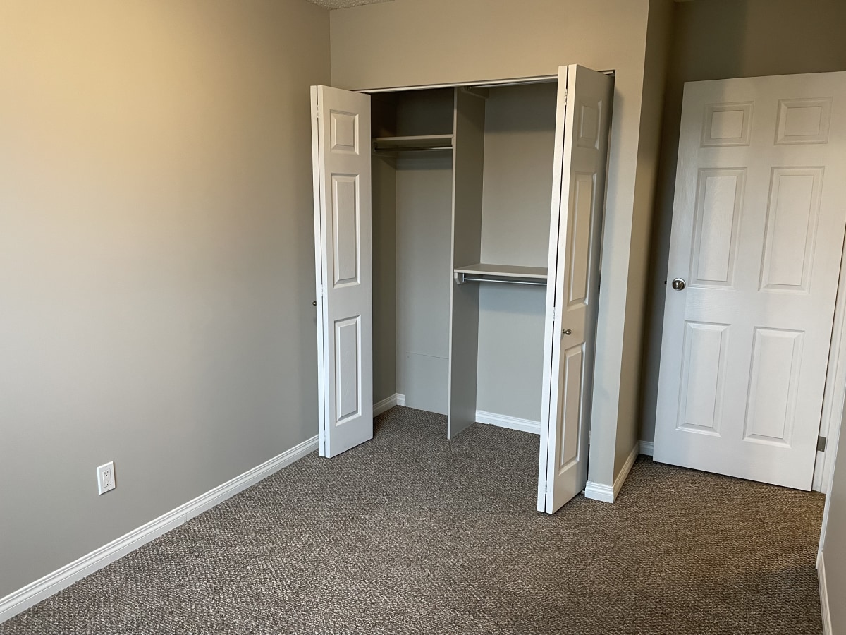 QUALITY 3-Bedroom Home ~ 1090 sqft ~ Rented NOW! - Thumbnail 22