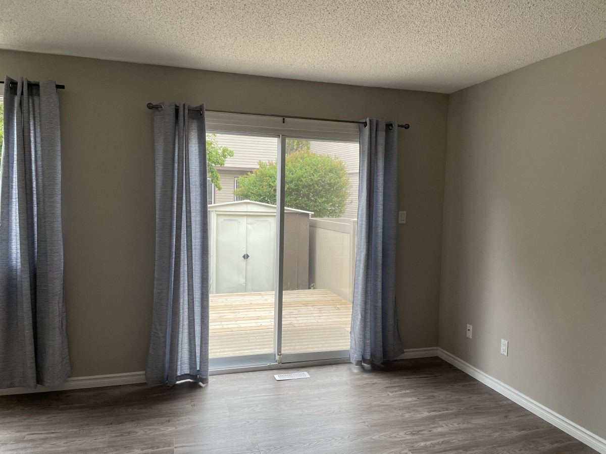 QUALITY 3-Bedroom Home ~ 1090 sqft ~ Rented NOW! - Thumbnail 7