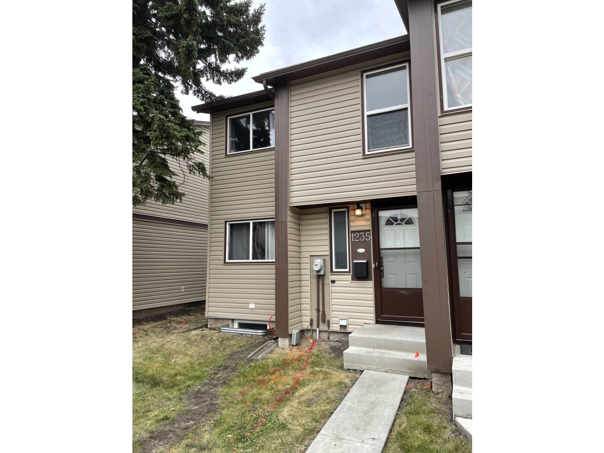 QUALITY 3-Bedroom Home ~ 1090 sqft ~ Rented NOW! - Thumbnail 33