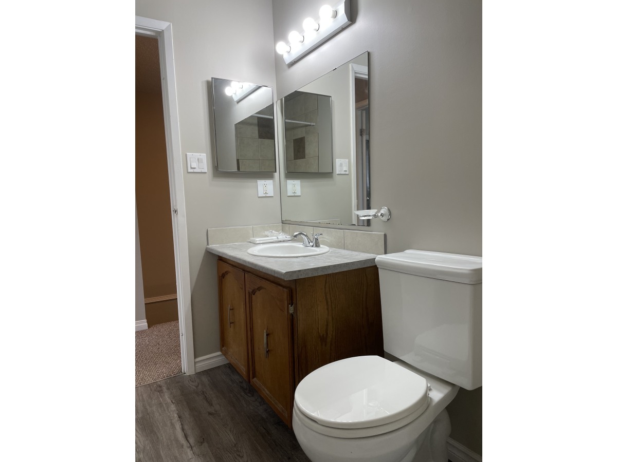 QUALITY 3-Bedroom Home ~ 1090 sqft ~ Rented NOW! - Thumbnail 28