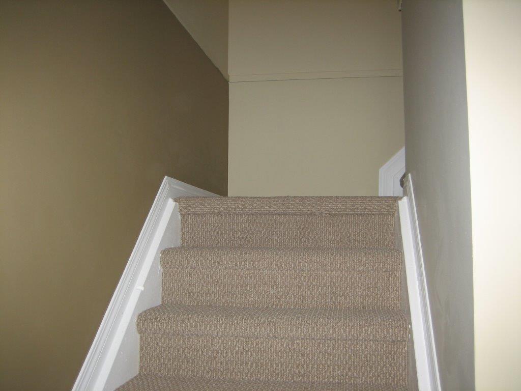Love Your Home ~ clean & fully upgraded 3-Bedroom Townhouse (North-East) - Thumbnail 10