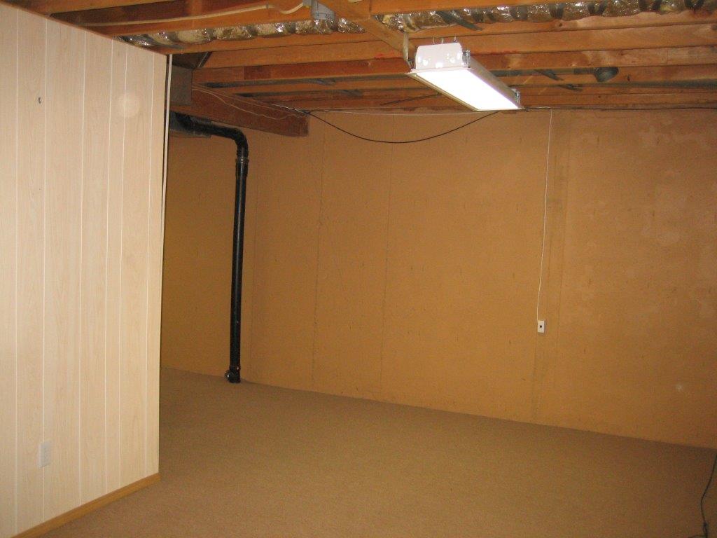 Find the SPACE You Need in this Lovingly Renovated Townhome - Thumbnail 52