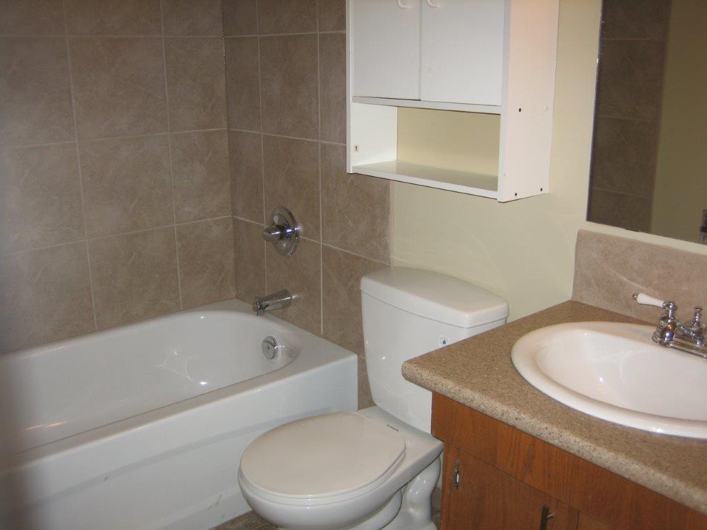 Find the SPACE You Need in this Lovingly Renovated Townhome - Thumbnail 40