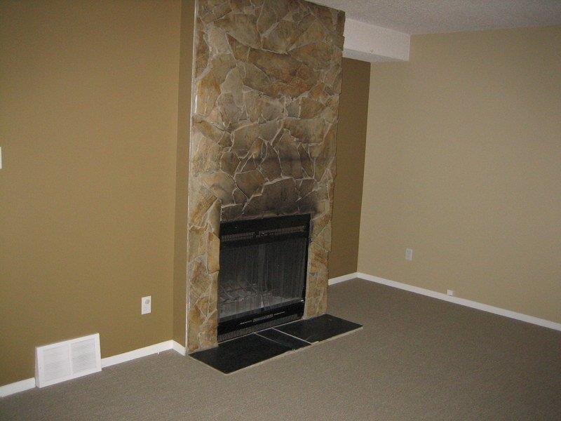 Find the SPACE You Need in this Lovingly Renovated Townhome - Thumbnail 12