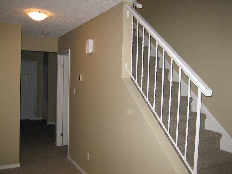 Find the SPACE You Need in this Lovingly Renovated Townhome - Thumbnail 9