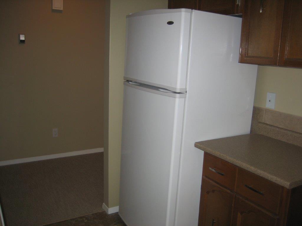 Find the SPACE You Need in this Lovingly Renovated Townhome - Thumbnail 26
