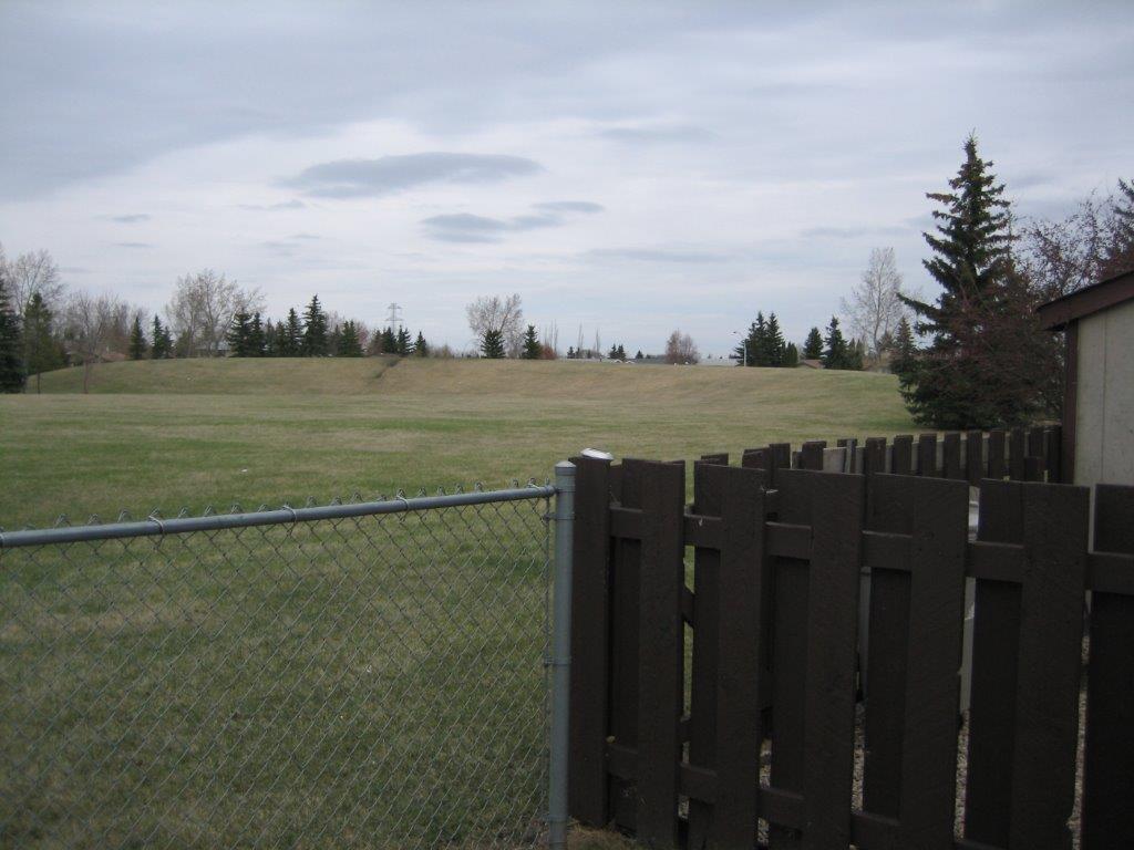 EVERYTHING YOU MIGHT EXPECT... and MUCH MORE! ~ 3 Bedrooms * 2.5 Bathrooms * Finished Basement - Thumbnail 51