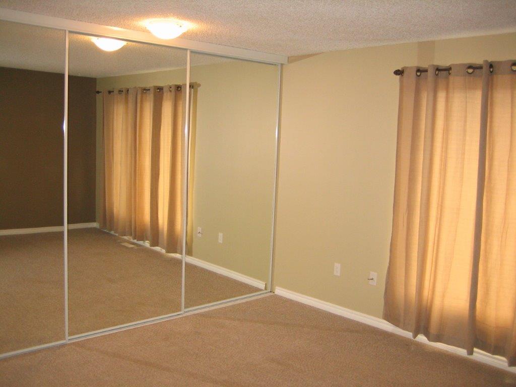EVERYTHING YOU MIGHT EXPECT... and MUCH MORE! ~ 3 Bedrooms * 2.5 Bathrooms * Finished Basement - Thumbnail 15