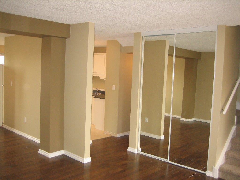 EVERYTHING YOU MIGHT EXPECT... and MUCH MORE! ~ 3 Bedrooms * 2.5 Bathrooms * Finished Basement - Thumbnail 6