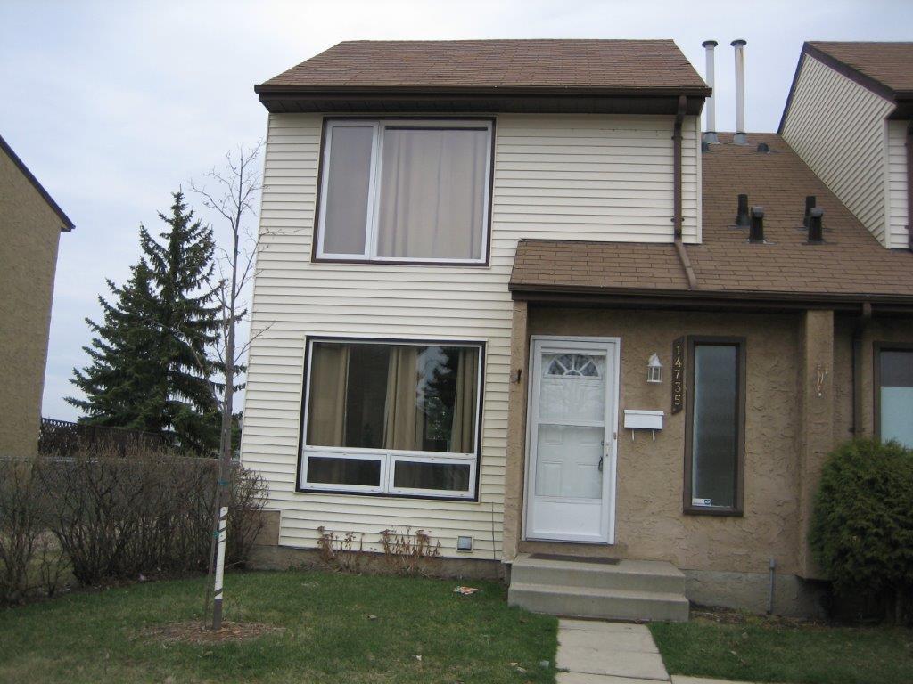 EVERYTHING YOU MIGHT EXPECT... and MUCH MORE! ~ 3 Bedrooms * 2.5 Bathrooms * Finished Basement - Thumbnail 44