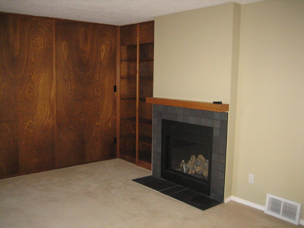 PREMIUM 3-Bedroom Townhome ~ Absolutely Loaded with Extras! - Thumbnail 2