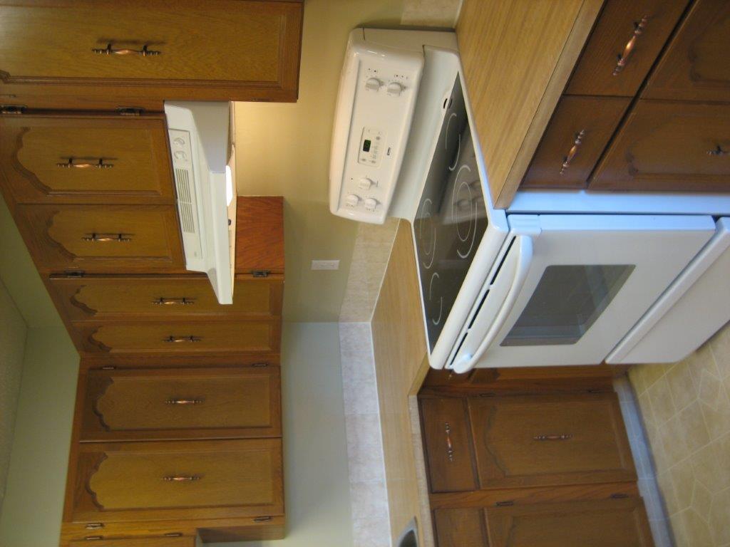 PREMIUM 3-Bedroom Townhome ~ Absolutely Loaded with Extras! - Thumbnail 14