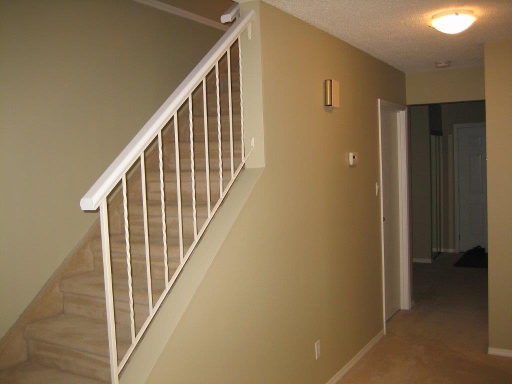 PREMIUM 3-Bedroom Townhome ~ Absolutely Loaded with Extras! - Thumbnail 10