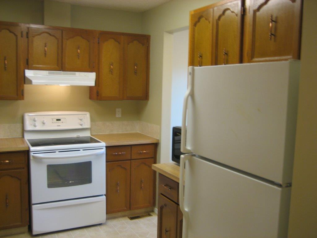 PREMIUM 3-Bedroom Townhome ~ Absolutely Loaded with Extras! - Thumbnail 24