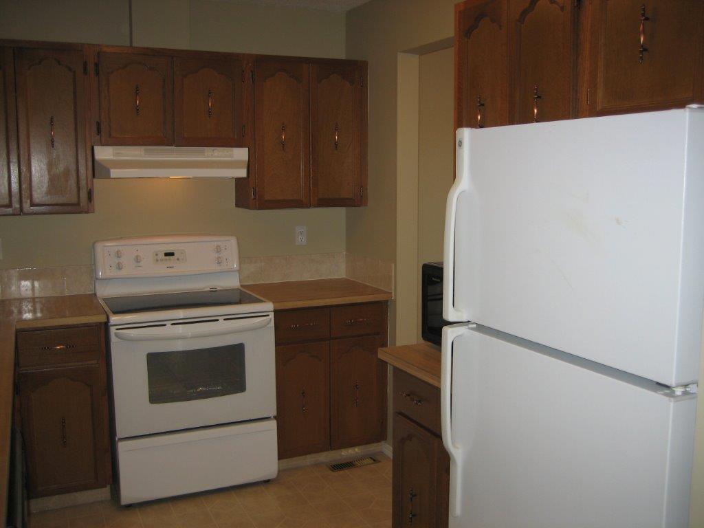 PREMIUM 3-Bedroom Townhome ~ Absolutely Loaded with Extras! - Thumbnail 25