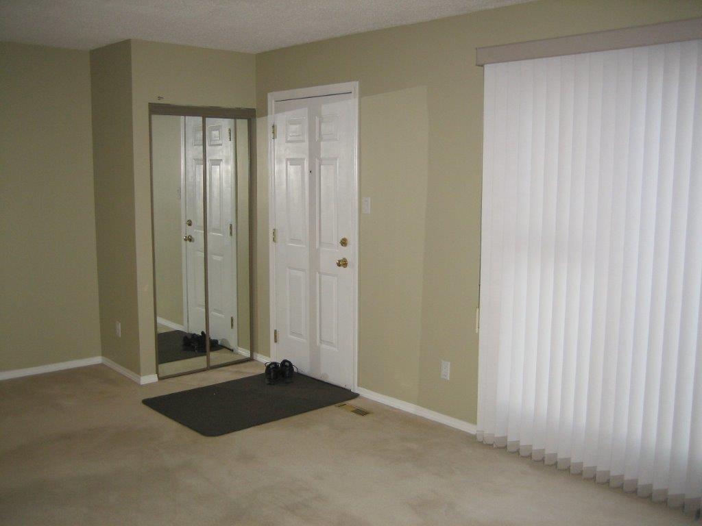 PREMIUM 3-Bedroom Townhome ~ Absolutely Loaded with Extras! - Thumbnail 32