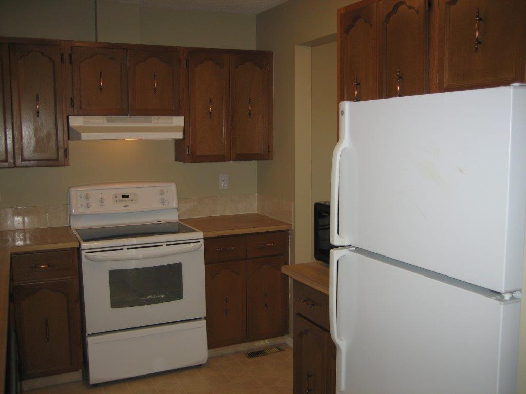 PREMIUM 3-Bedroom Townhome ~ Absolutely Loaded with Extras! - Thumbnail 26