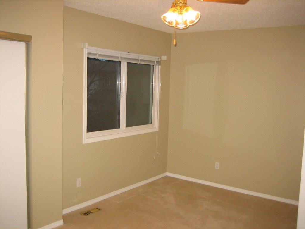 PREMIUM 3-Bedroom Townhome ~ Absolutely Loaded with Extras! - Thumbnail 30