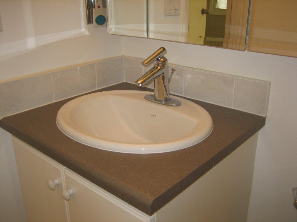 PREMIUM 3-Bedroom Townhome ~ Absolutely Loaded with Extras! - Thumbnail 45