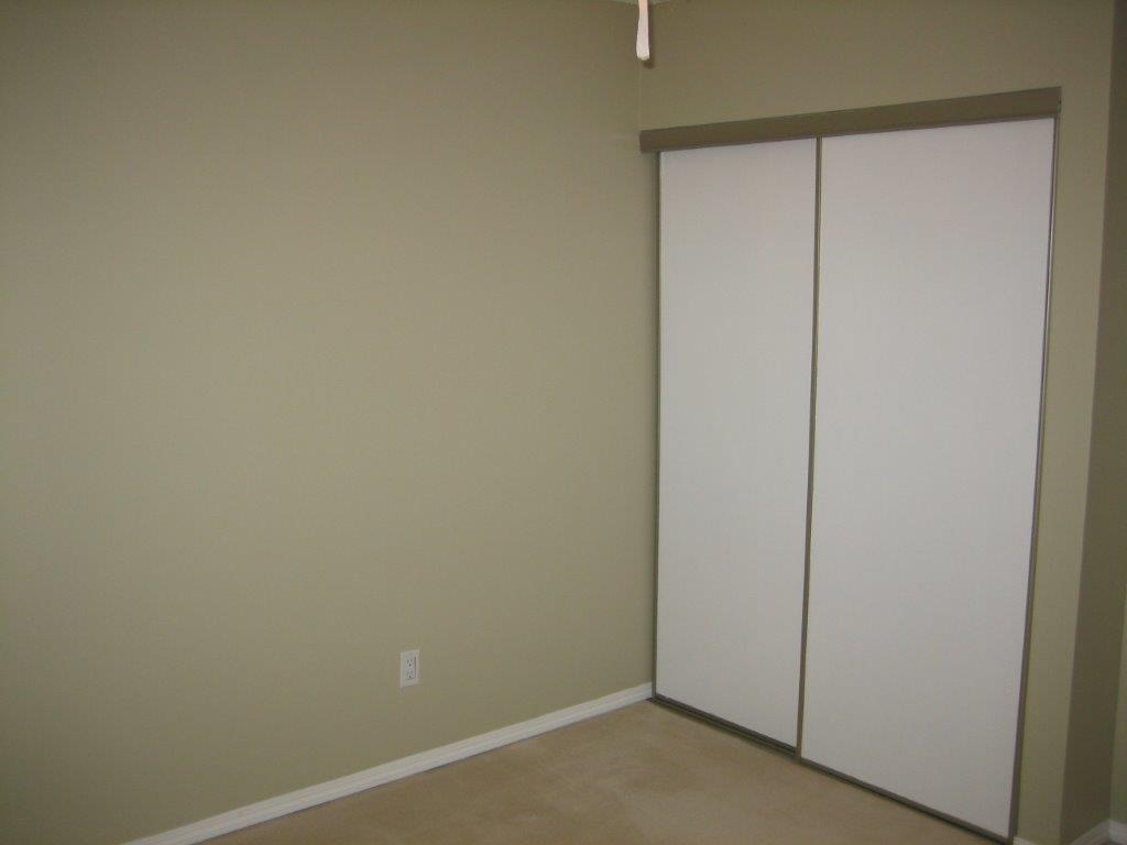 PREMIUM 3-Bedroom Townhome ~ Absolutely Loaded with Extras! - Thumbnail 38