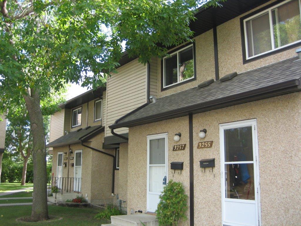 SUPERIOR North-East Edmonton Townhome ~ Location & View - Thumbnail 29