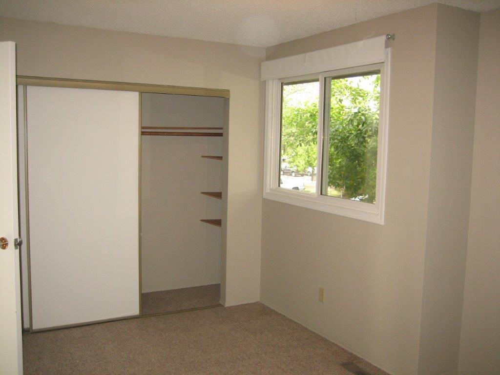 SUPERIOR North-East Edmonton Townhome ~ Location & View - Thumbnail 14