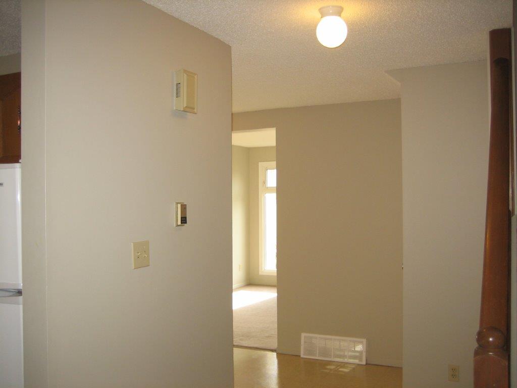 SUPERIOR North-East Edmonton Townhome ~ Location & View - Thumbnail 7