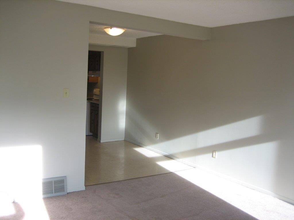 SUPERIOR North-East Edmonton Townhome ~ Location & View - Thumbnail 9