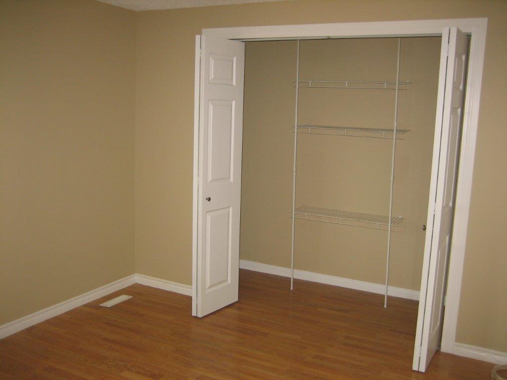 QUALITY 3-Bedroom Home ~ 1172 sqft ~ Rented NOW! - Thumbnail 30
