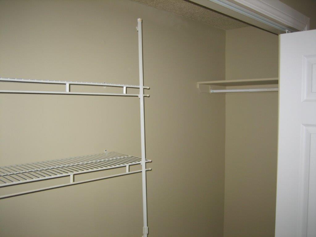 QUALITY 3-Bedroom Home ~ 1172 sqft ~ Rented NOW! - Thumbnail 32