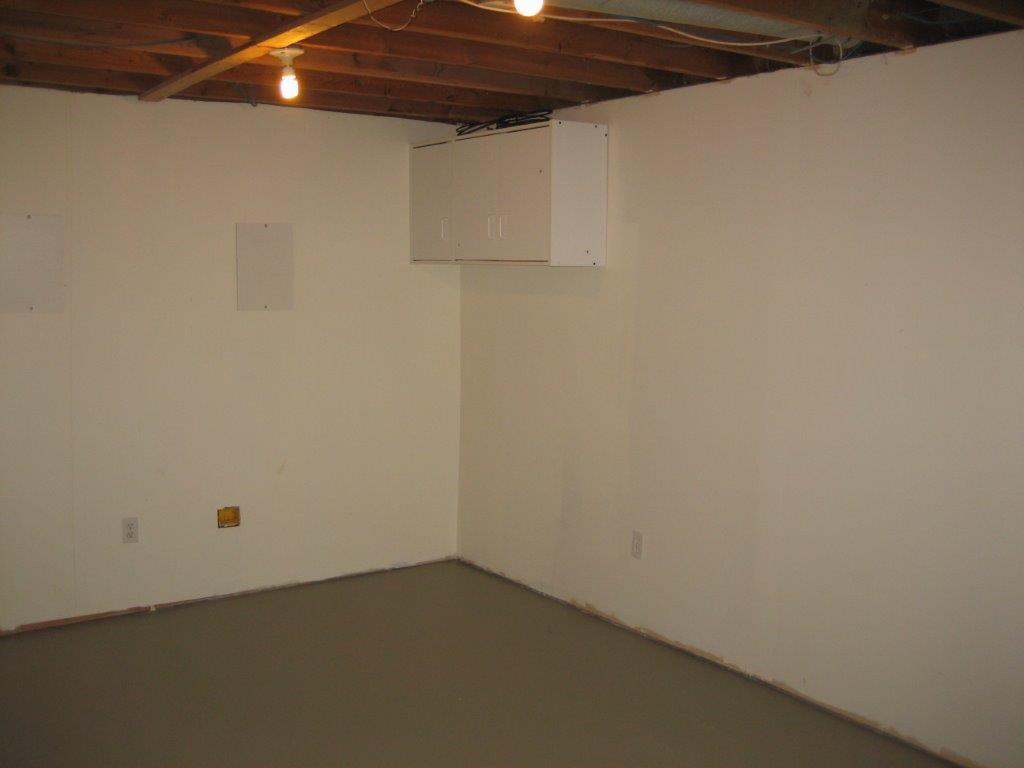 QUALITY 3-Bedroom Home ~ 1172 sqft ~ Rented NOW! - Thumbnail 50