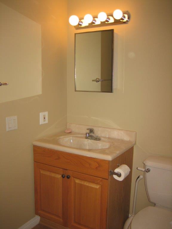 QUALITY 3-Bedroom Home ~ 1172 sqft ~ Rented NOW! - Thumbnail 40