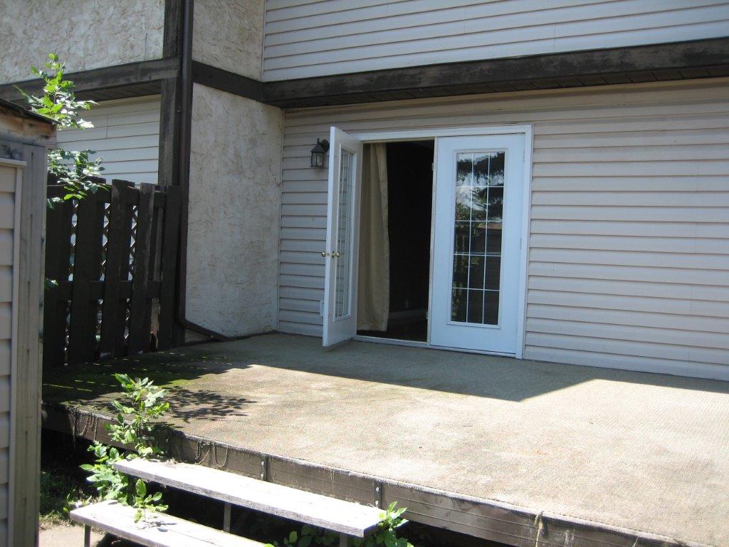 QUALITY 3-Bedroom Home ~ 1172 sqft ~ Rented NOW! - Thumbnail 62
