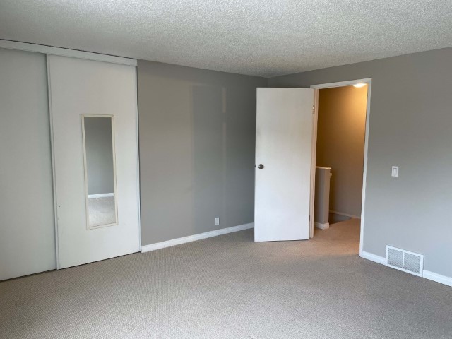 SIMPLY ELEGANT ~ Contemporary Townhome for a Happy Family or Professional ~ - Thumbnail 13