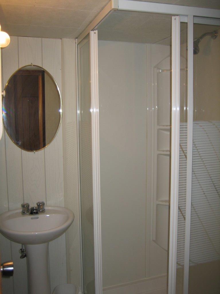 Nature Lovers' Paradise ~ Fully Upgraded Townhome - Thumbnail 16