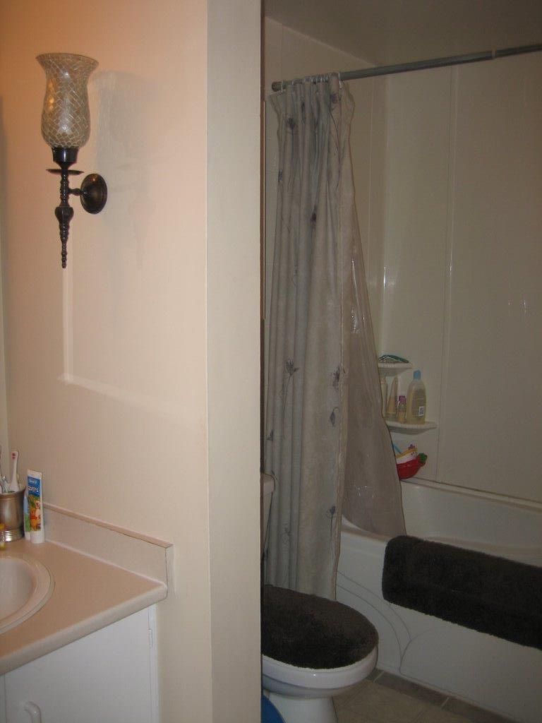 Nature Lovers' Paradise ~ Fully Upgraded Townhome - Thumbnail 18