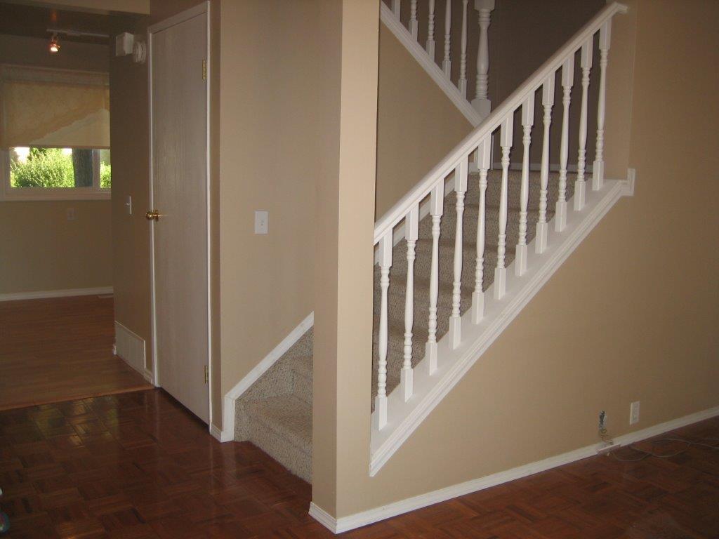 Discover this Pretty Townhome in a Pet-Friendly Community - Thumbnail 4