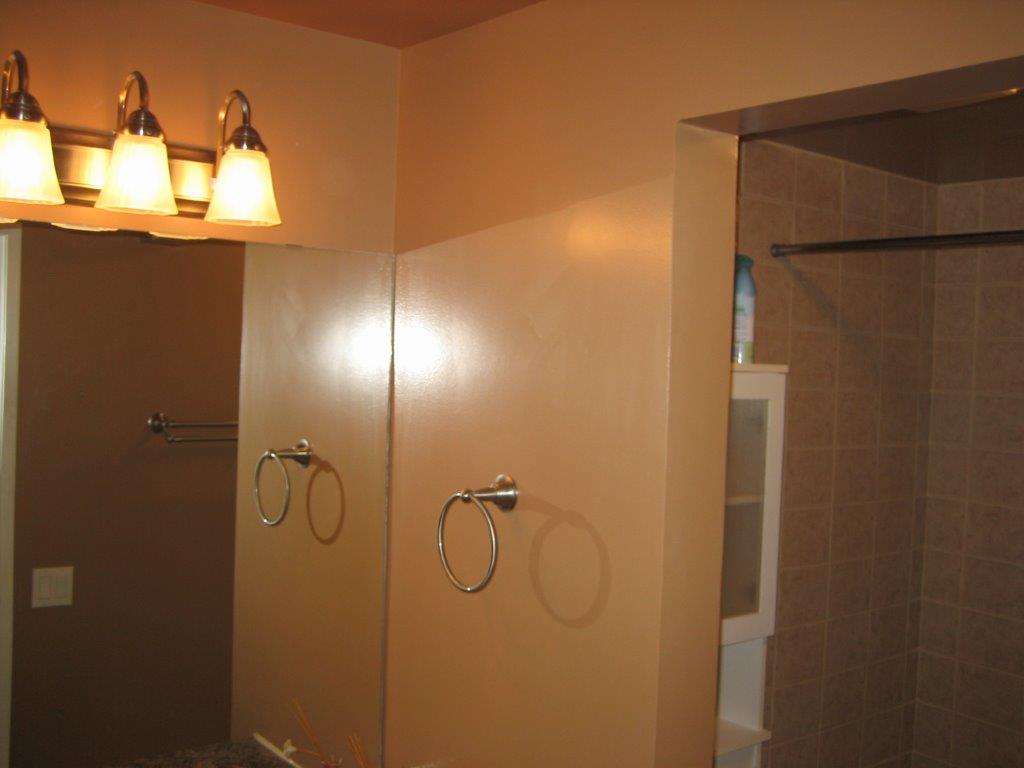 Discover this Pretty Townhome in a Pet-Friendly Community - Thumbnail 25
