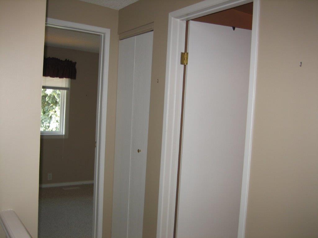 Discover this Pretty Townhome in a Pet-Friendly Community - Thumbnail 10