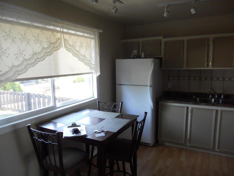 Discover this Pretty Townhome in a Pet-Friendly Community - Thumbnail 14
