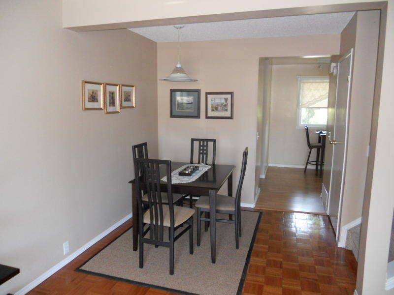 Discover this Pretty Townhome in a Pet-Friendly Community - Thumbnail 8